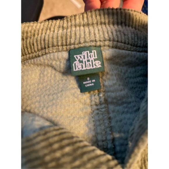 Wild Fable Dark Green Corduroy Mini- Skirt. Size 2 - Picture 2 of 4